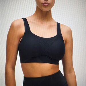 lululemon athletica Navy Run Times Bra High Support 38C